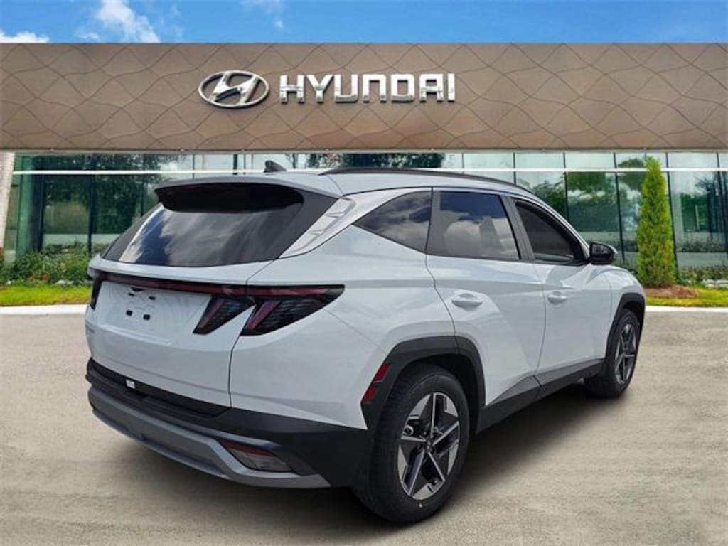 New 2026 Hyundai Tucson SEL Premium FWD SUV