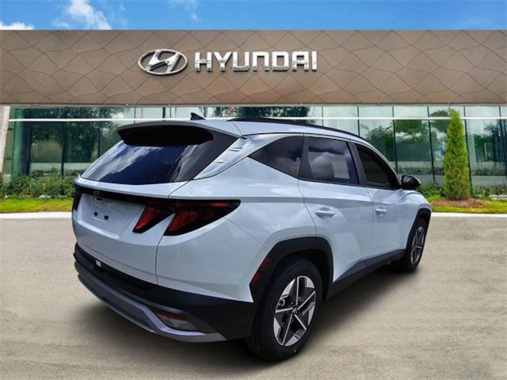 New 2026 Hyundai Tucson SEL FWD SUV