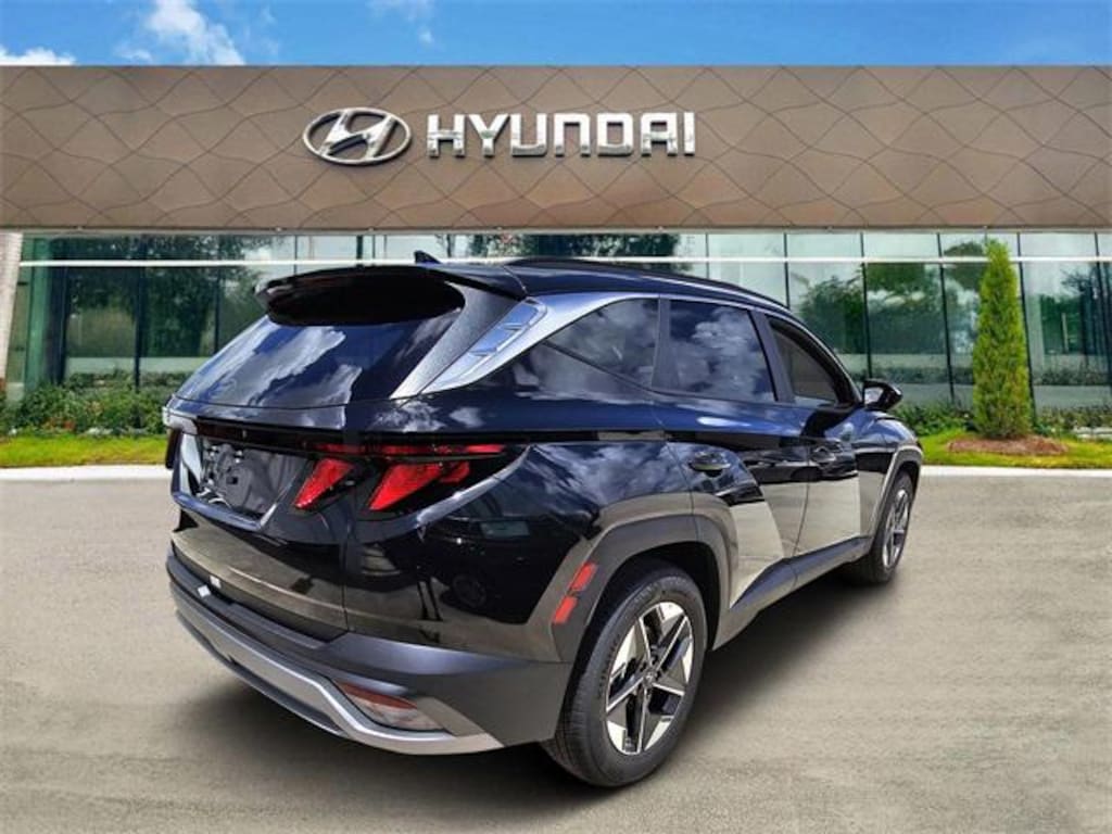 New 2026 Hyundai Tucson SEL FWD SUV