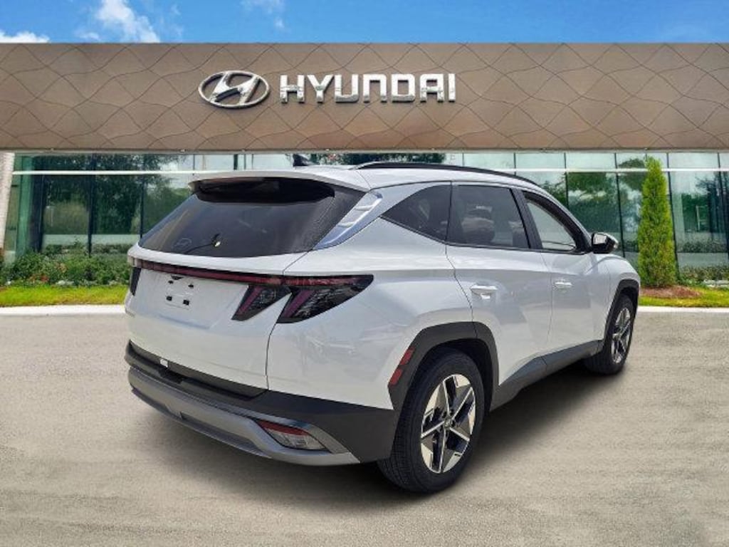 New 2026 Hyundai Tucson SEL Premium FWD SUV