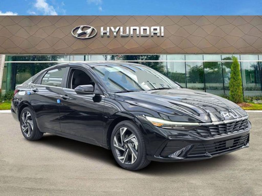 New 2026 Hyundai Elantra Limited Sedan