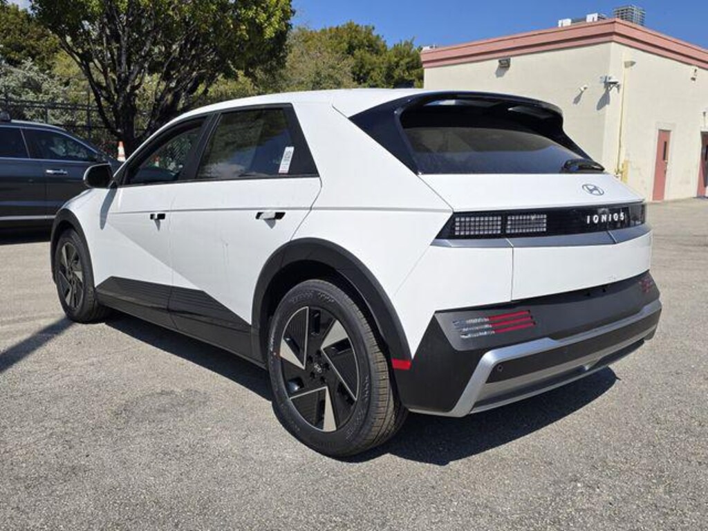 New 2026 Hyundai IONIQ 5 SEL SUV