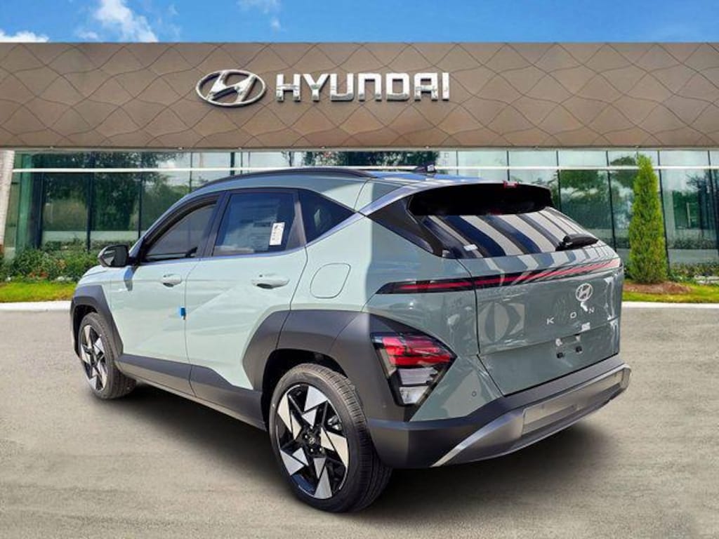 New 2026 Hyundai Kona Limited FWD SUV