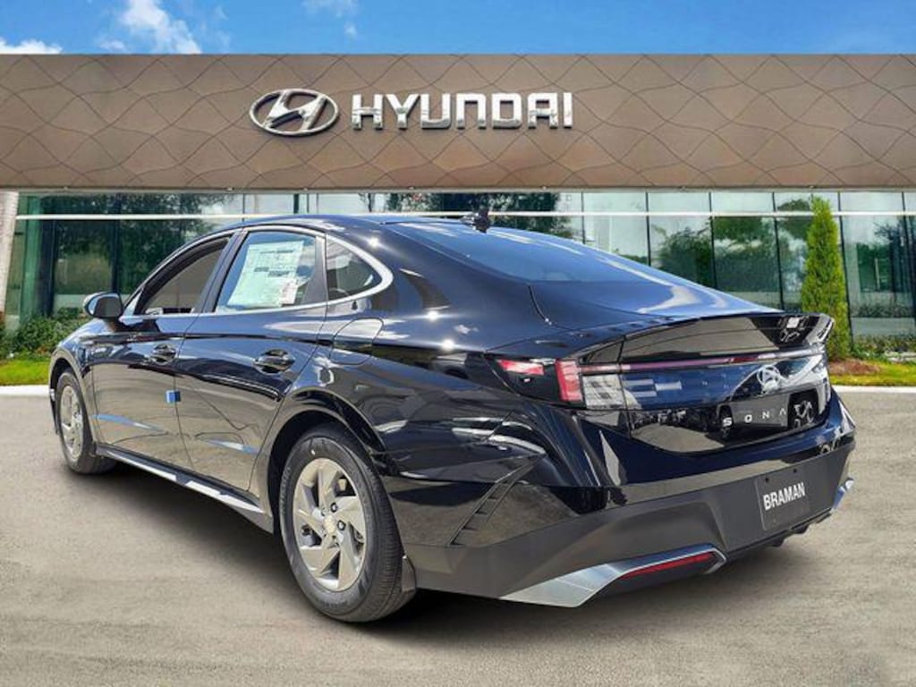 New 2026 Hyundai Sonata SE Sedan