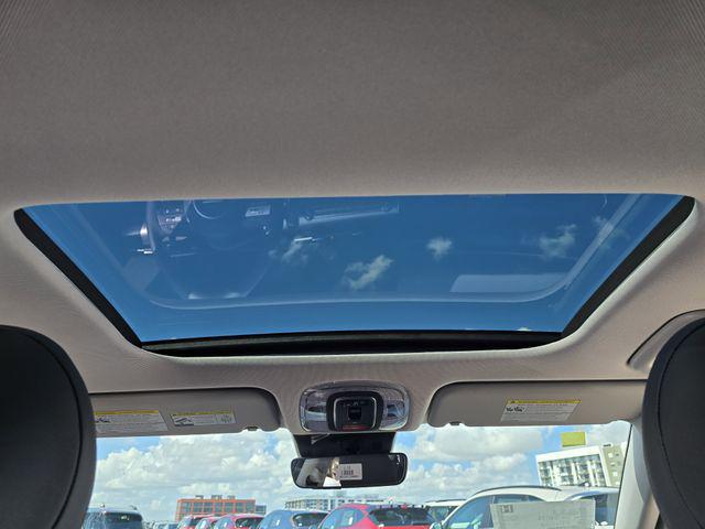 2026 Hyundai Kona Limited - Photo 8