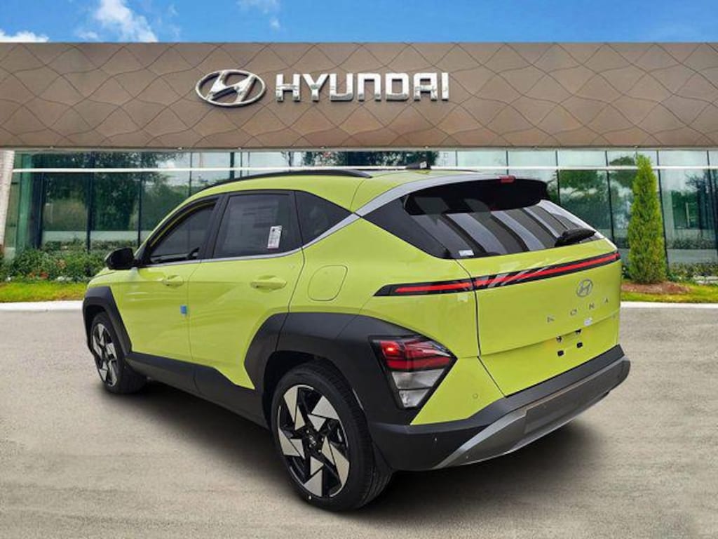 New 2026 Hyundai Kona Limited FWD SUV