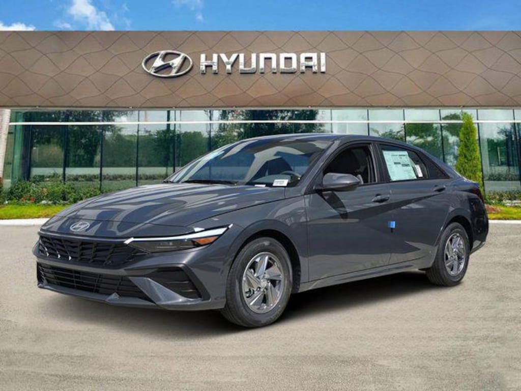 New 2026 Hyundai Elantra SE Sedan