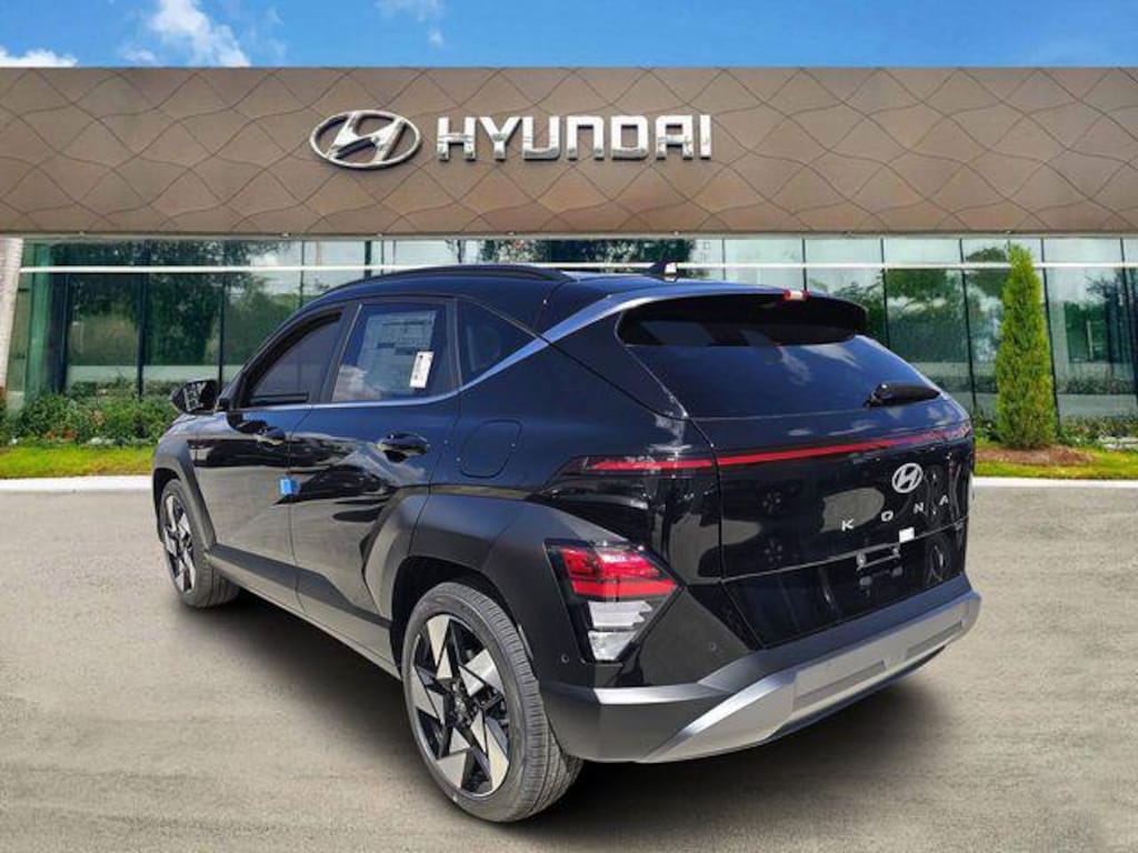 New 2026 Hyundai Kona Limited FWD SUV