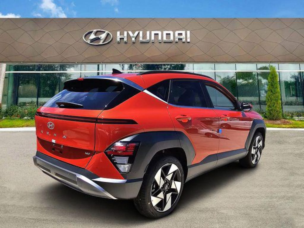 New 2026 Hyundai Kona Limited FWD SUV