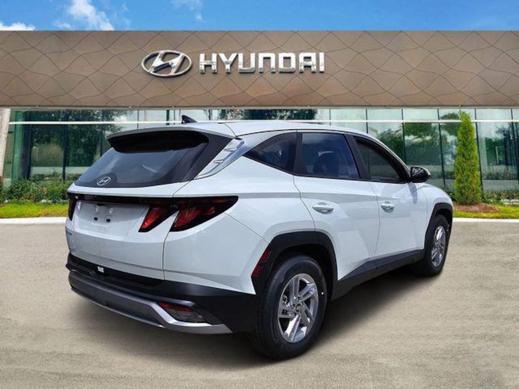 New 2026 Hyundai Tucson SE FWD SUV