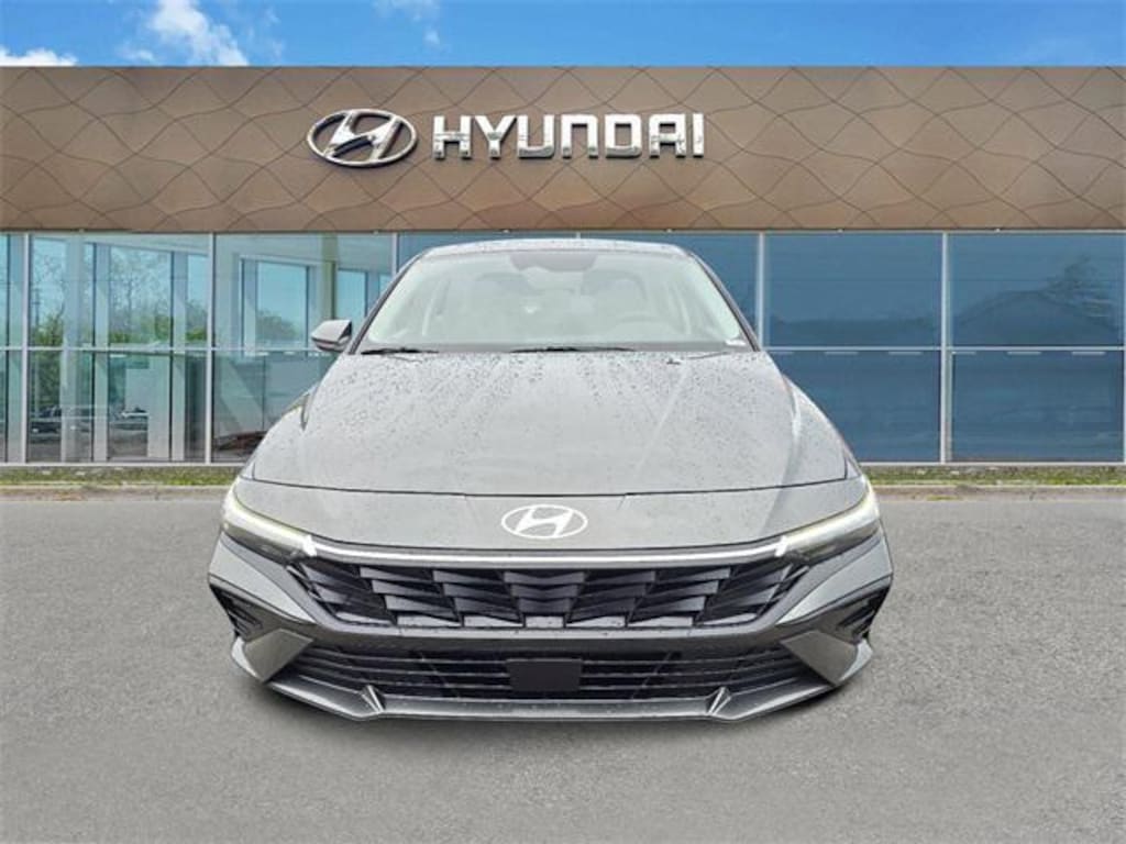 New 2025 Hyundai Elantra SEL Convenience Sedan