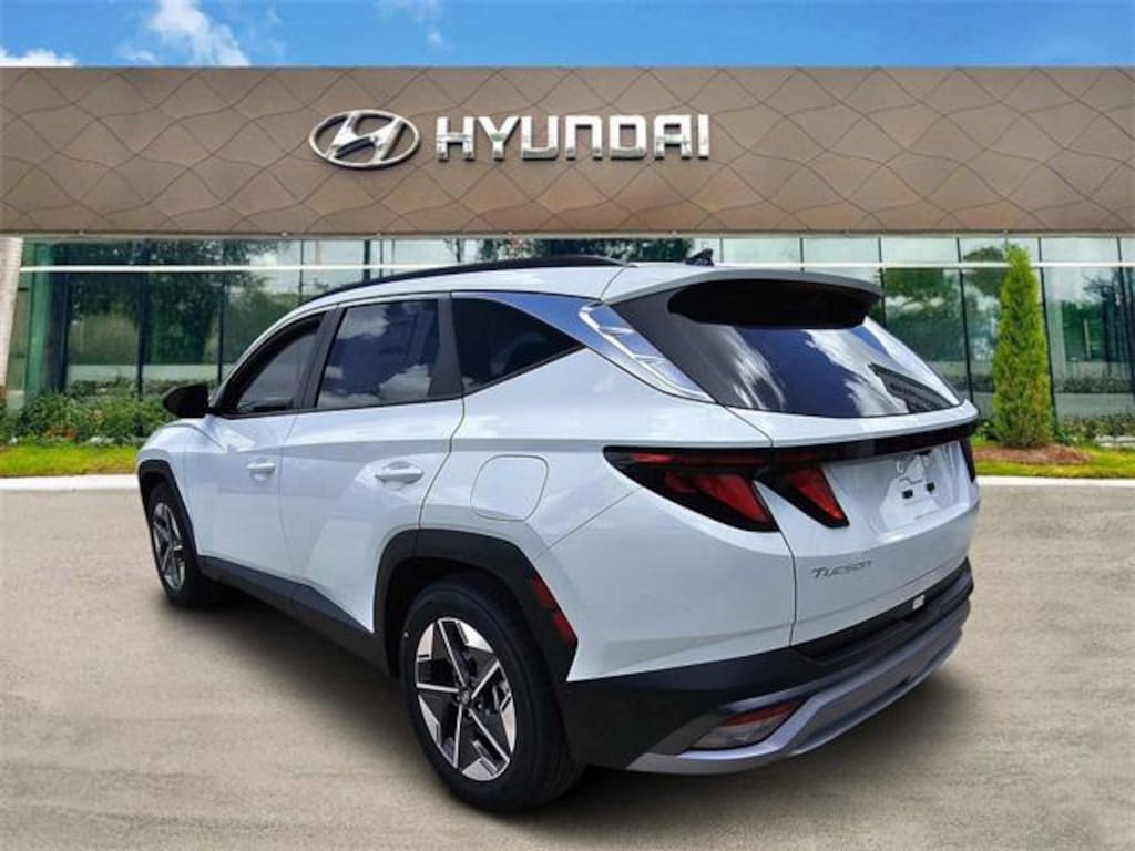 New 2026 Hyundai Tucson SEL FWD SUV