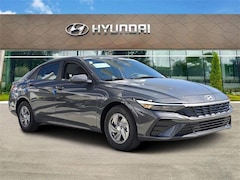 2025 Hyundai Elantra SE Sedan