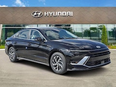 2026 Hyundai Sonata Hybrid Blue Sedan