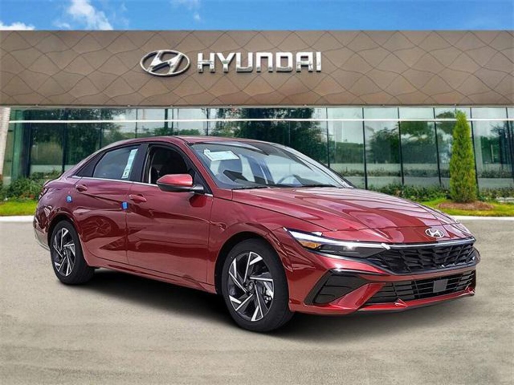 New 2025 Hyundai Elantra Limited Sedan