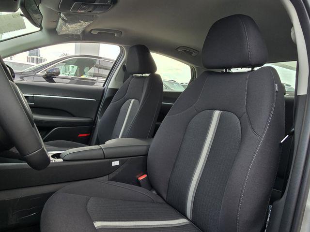 2025 Hyundai Sonata Hybrid SEL - Photo 11