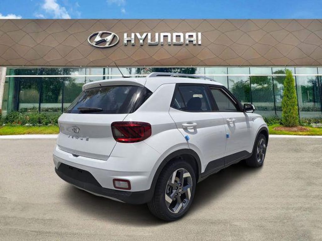 New 2026 Hyundai Venue SEL SUV