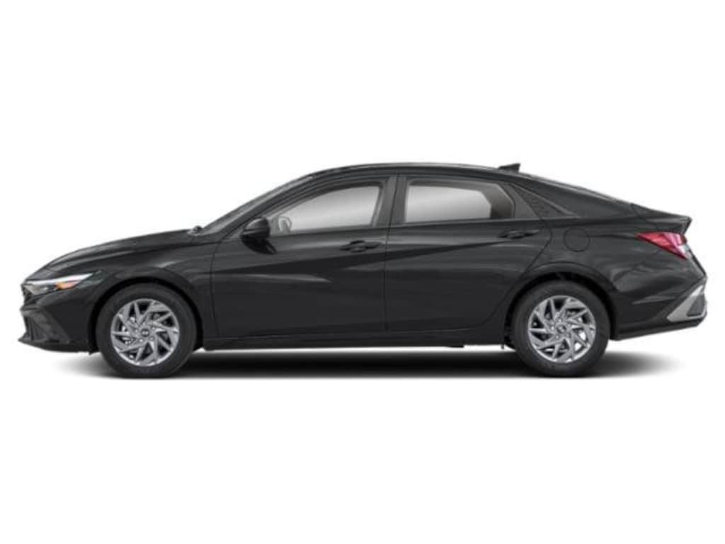 Used 2024 Hyundai Elantra SEL Sedan