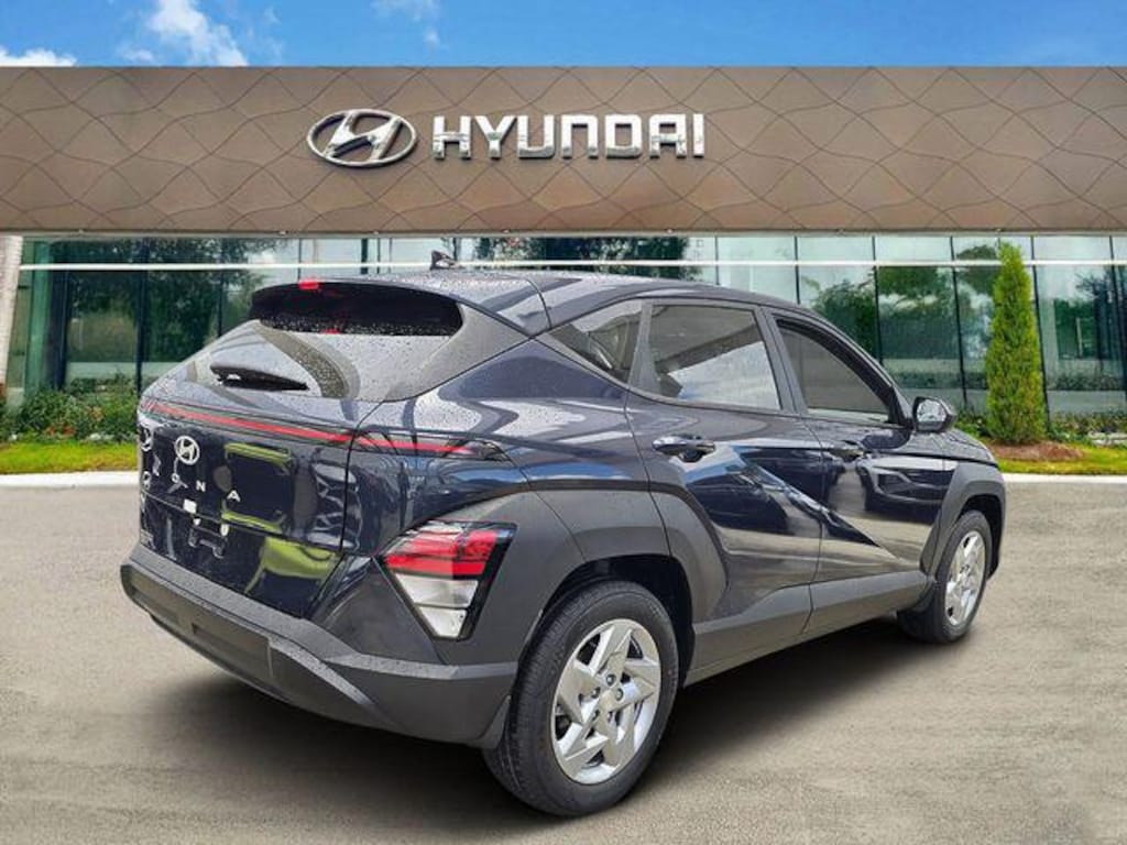New 2027 Hyundai Kona SE FWD SUV