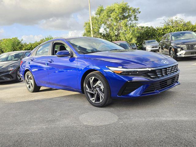 2025 Hyundai Elantra SEL - Photo 6