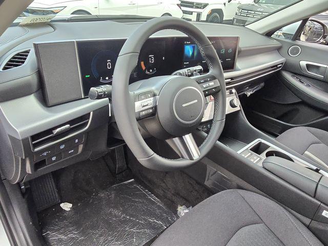 2025 Hyundai Sonata Hybrid SEL - Photo 10