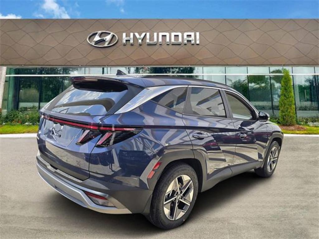 New 2026 Hyundai Tucson SEL FWD SUV