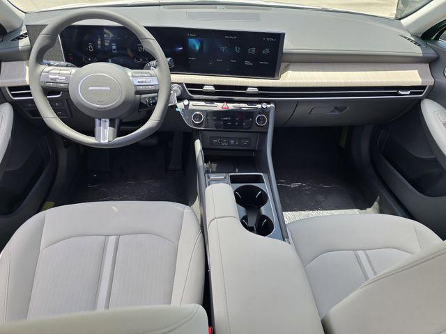 2025 Hyundai Sonata Hybrid SEL - Photo 6