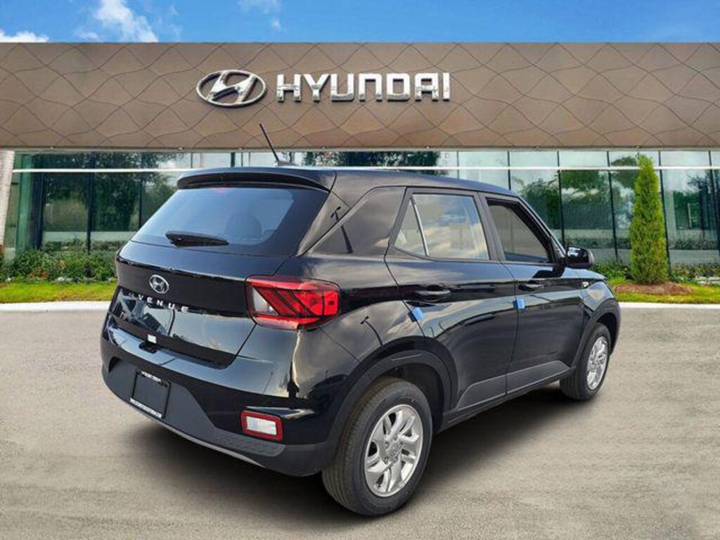 New 2026 Hyundai Venue SE SUV