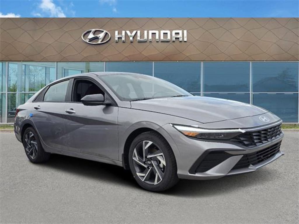New 2025 Hyundai Elantra SEL Convenience Sedan