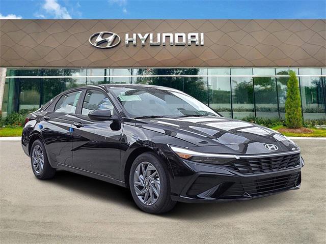 2026 Hyundai Elantra Blue's photo