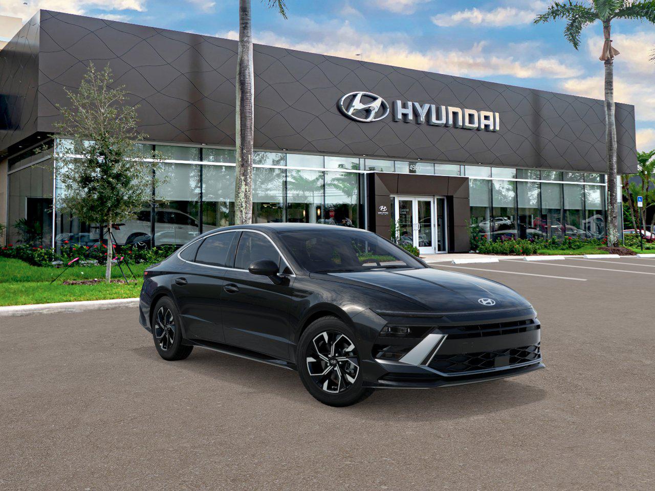 2025 Hyundai Sonata SEL photo 2