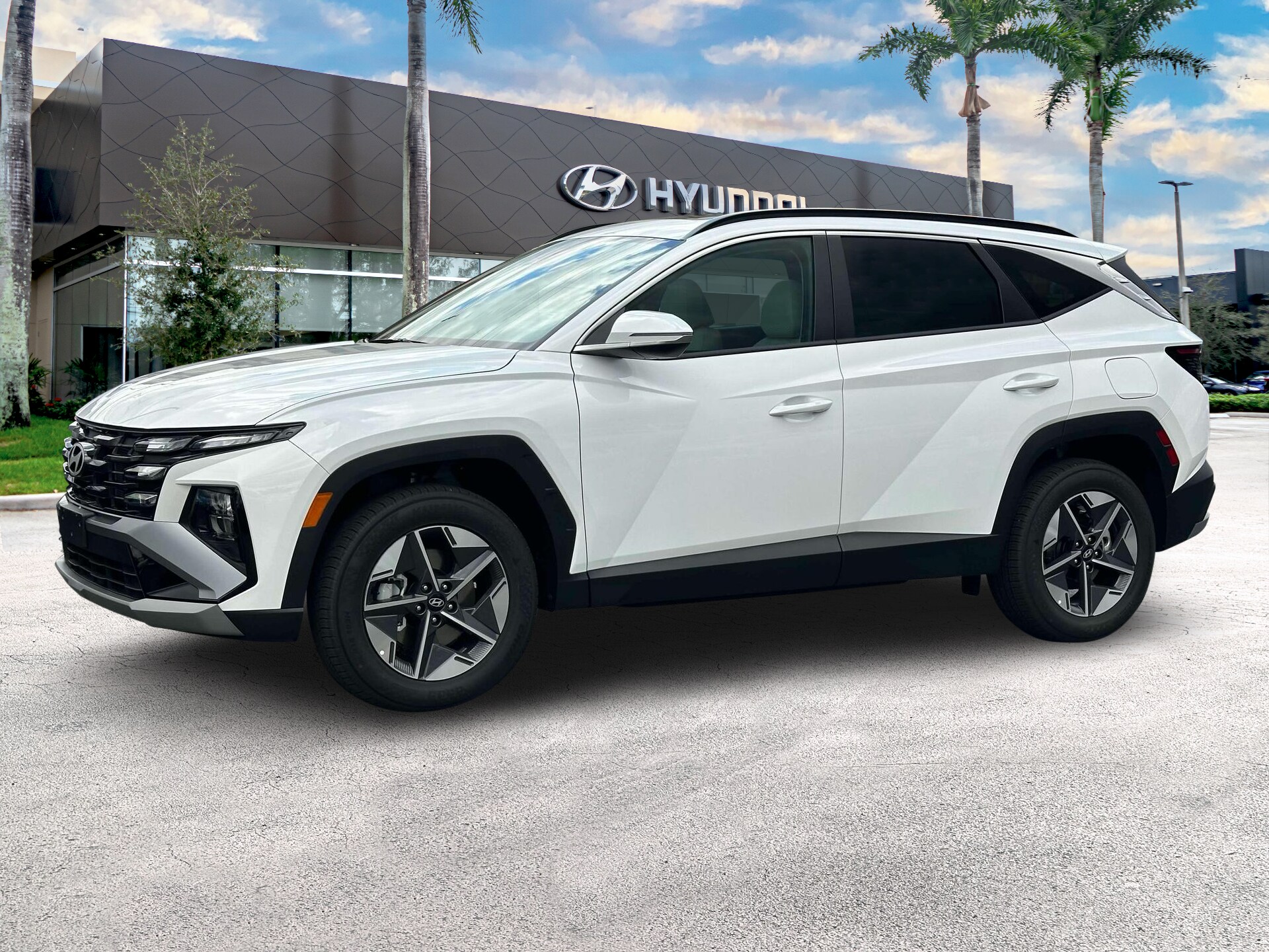 2025 Hyundai Tucson SEL Convenience photo 2