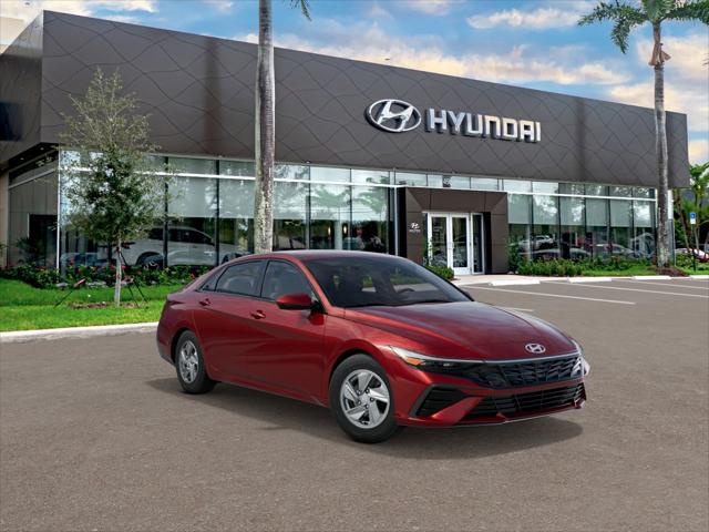 2025 Hyundai Elantra SE photo 2