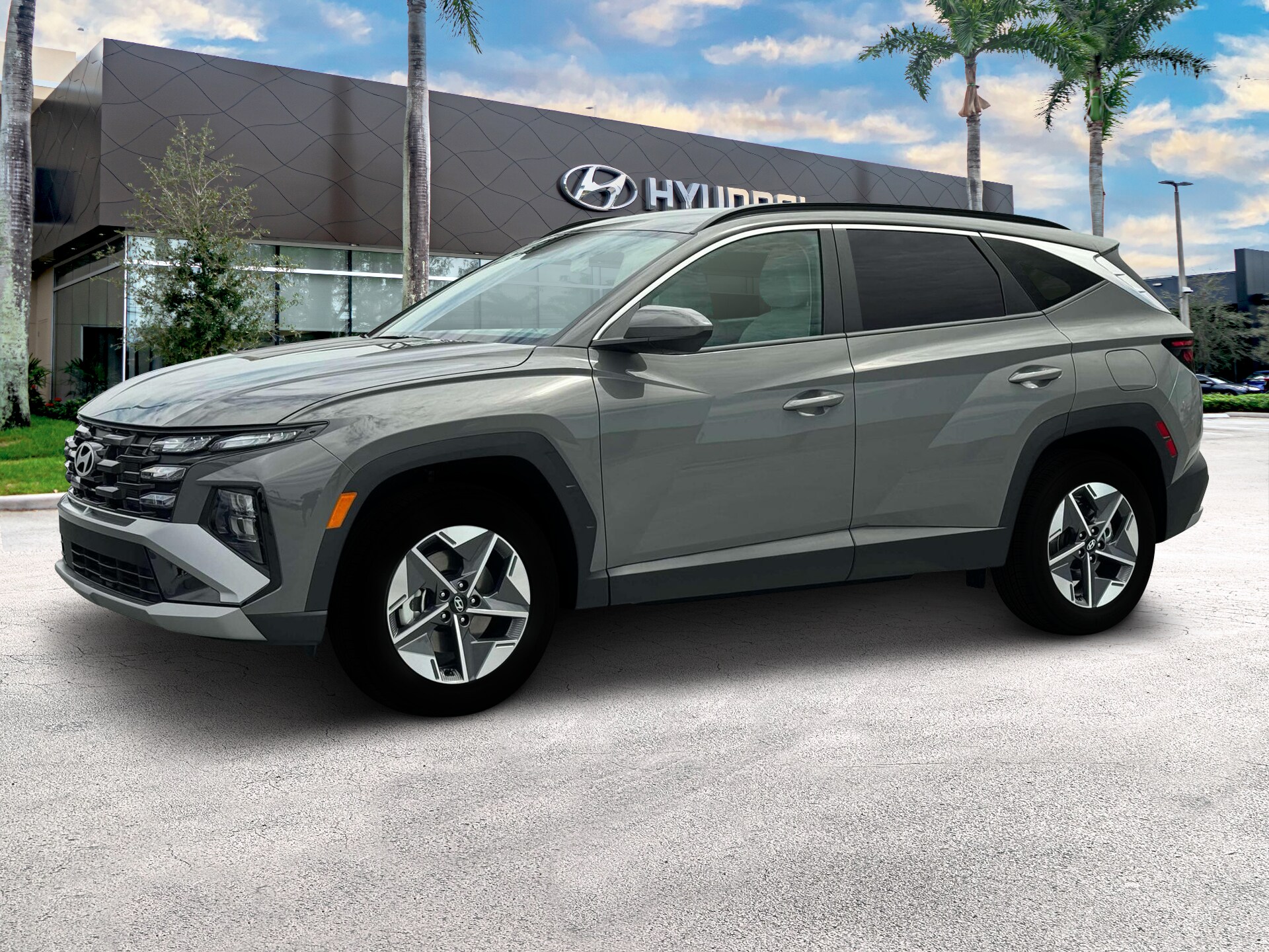 2025 Hyundai Tucson SEL photo 2