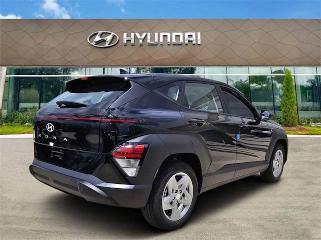 New 2026 Hyundai Kona SE FWD SUV
