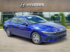 2025 Hyundai Elantra SE Sedan