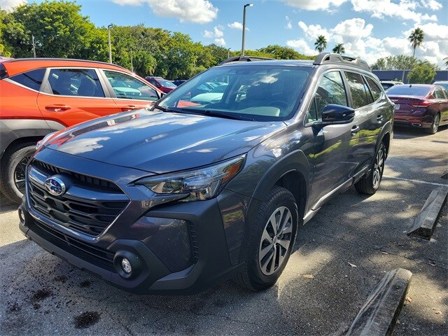 2023 Subaru Outback Premium photo 2