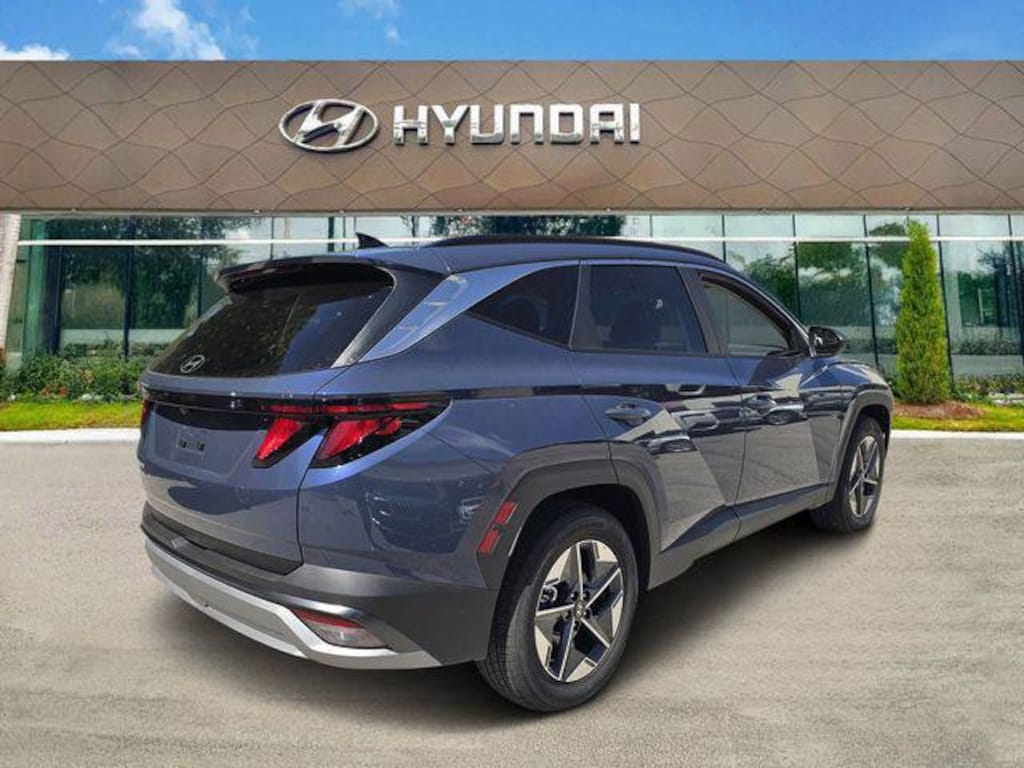 New 2026 Hyundai Tucson SEL Premium FWD SUV