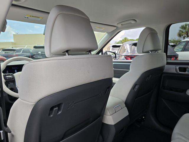 2026 Hyundai Santa Fe SE - Photo 9