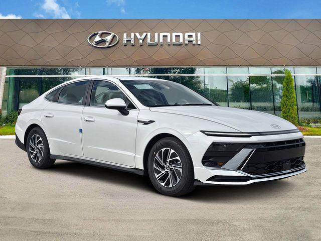 2026 Hyundai Sonata Hybrid Blue