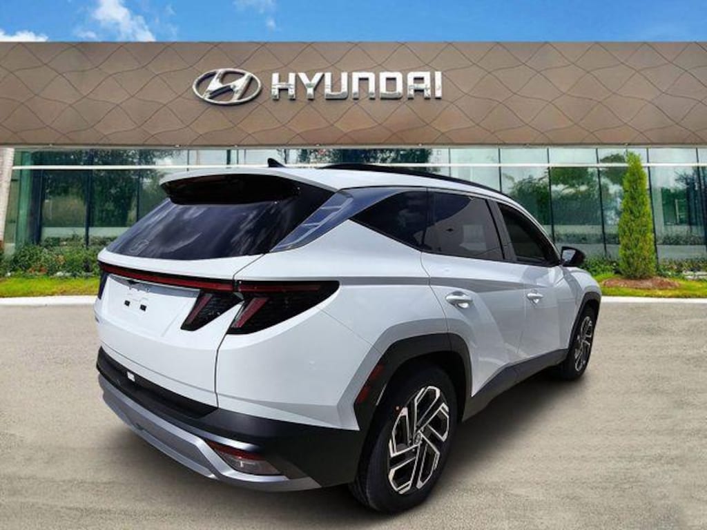 New 2026 Hyundai Tucson Limited FWD SUV