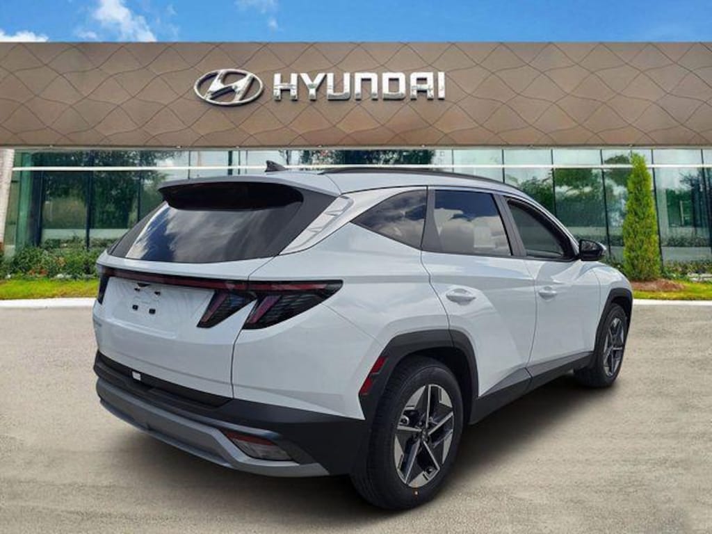 New 2026 Hyundai Tucson SEL Premium FWD SUV