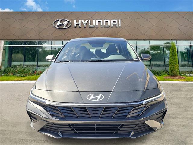 2025 Hyundai Elantra Hybrid Blue photo 2