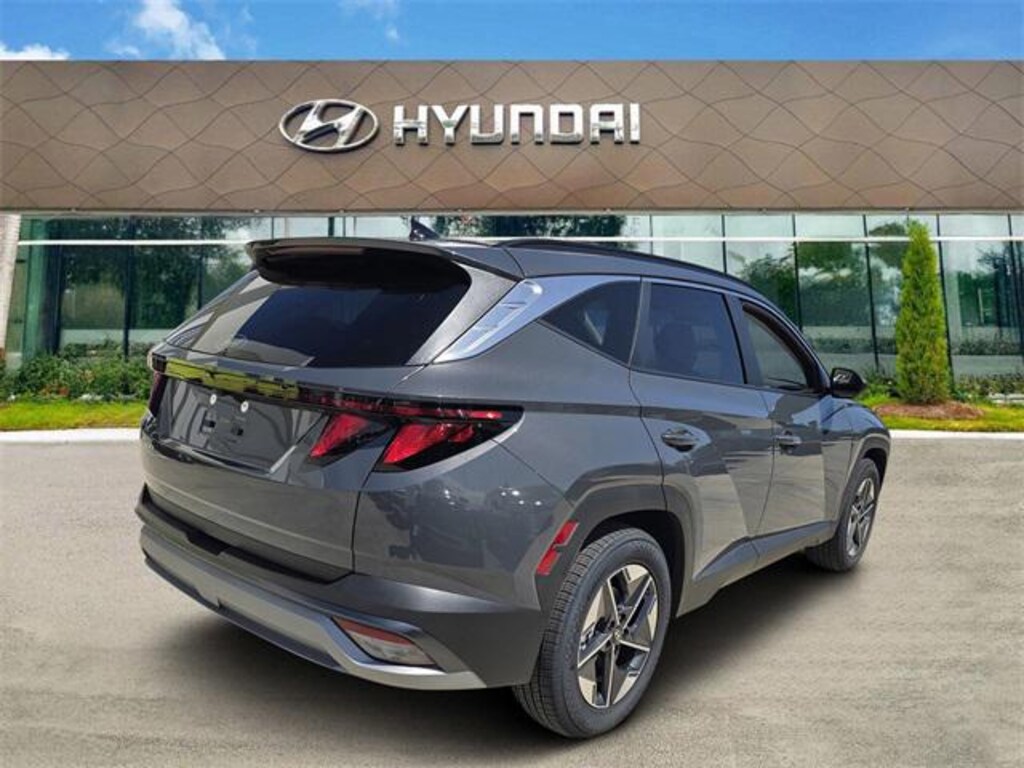 New 2026 Hyundai Tucson SEL FWD SUV