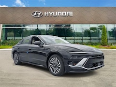 2025 Hyundai Sonata Hybrid SEL Sedan