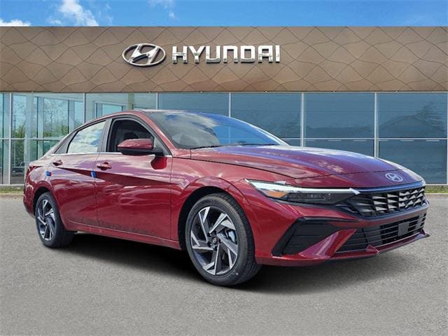 2025 Hyundai Elantra SEL's photo