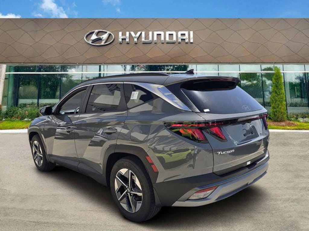 New 2026 Hyundai Tucson SEL FWD SUV