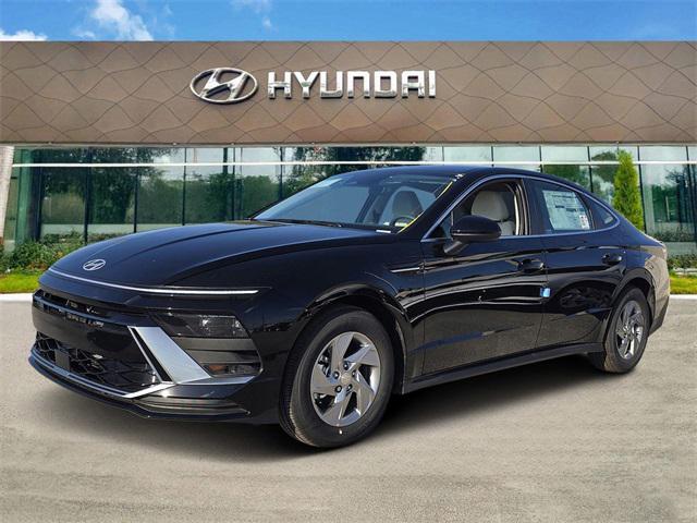 2025 Hyundai Sonata SE photo 2