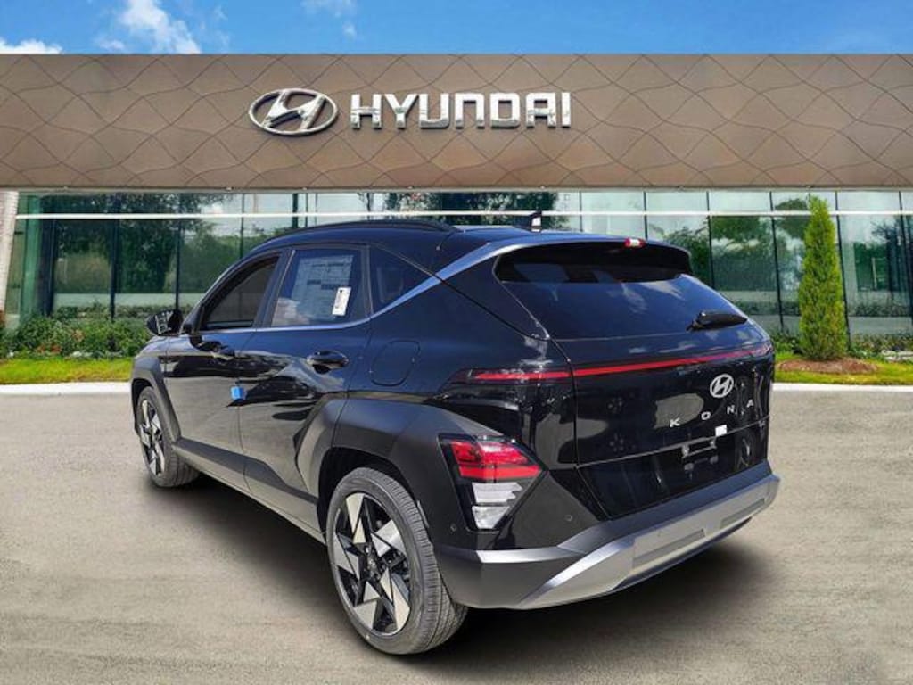 New 2026 Hyundai Kona Limited FWD SUV