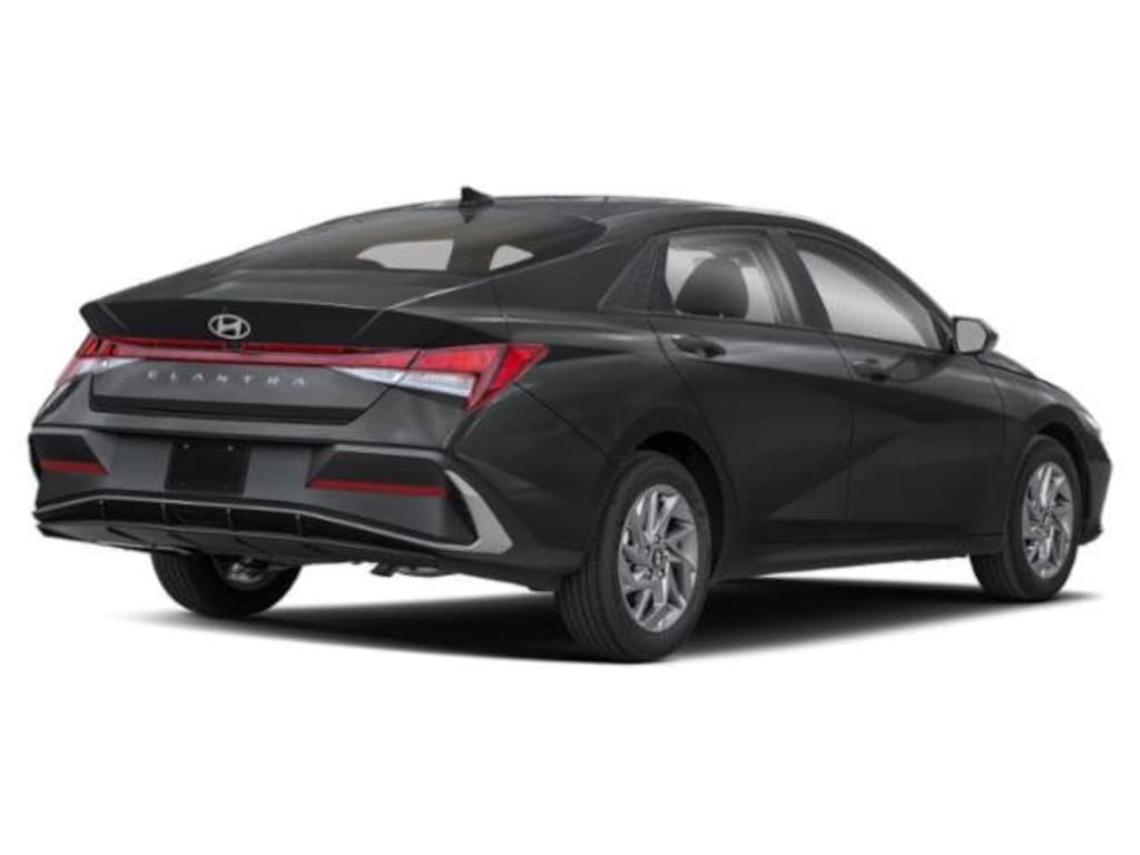 Used 2024 Hyundai Elantra SEL Sedan